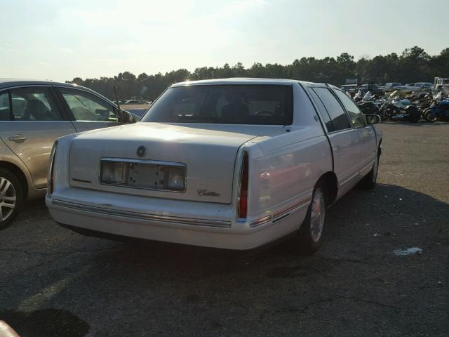 1G6KD54Y5WU793858 - 1998 CADILLAC DEVILLE WHITE photo 4