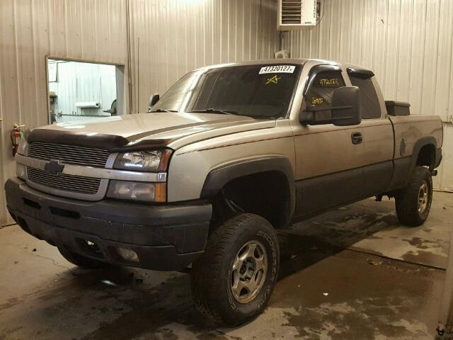 2GCEK19TX31258070 - 2003 CHEVROLET SILVERADO TAN photo 2