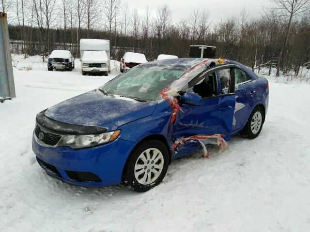 KNAFT4A21C5577696 - 2012 KIA FORTE LX BLUE photo 2