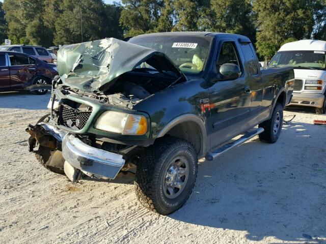 1FTPX18L12NA73950 - 2002 FORD F150 GREEN photo 2