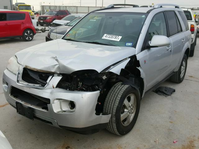 5GZCZ53417S872196 - 2007 SATURN VUE SILVER photo 2