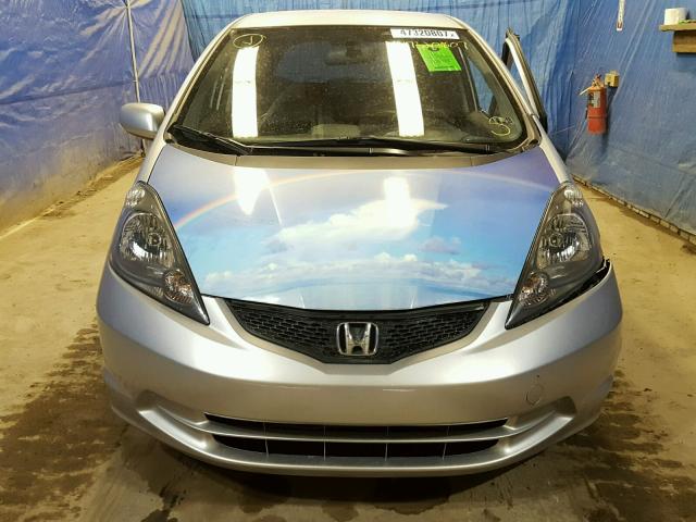 JHMGE8H31DC034125 - 2013 HONDA FIT SILVER photo 9