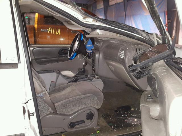 1GNDT13S332114019 - 2003 CHEVROLET TRAILBLAZE WHITE photo 5