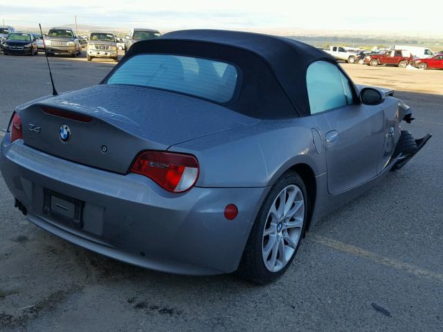 4USBU33538LW75240 - 2008 BMW Z4 3.0 GRAY photo 4