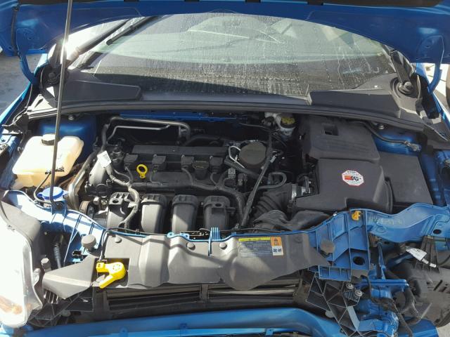 1FAHP3F2XCL166544 - 2012 FORD FOCUS SE BLUE photo 7