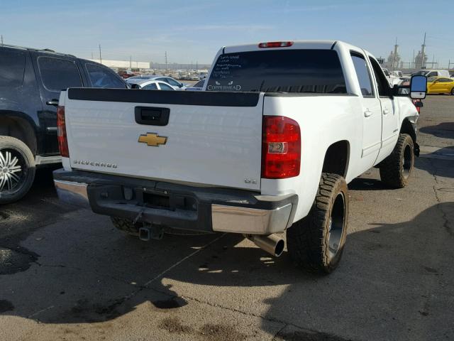 1GCHK636X9F112489 - 2009 CHEVROLET SILVERADO WHITE photo 4