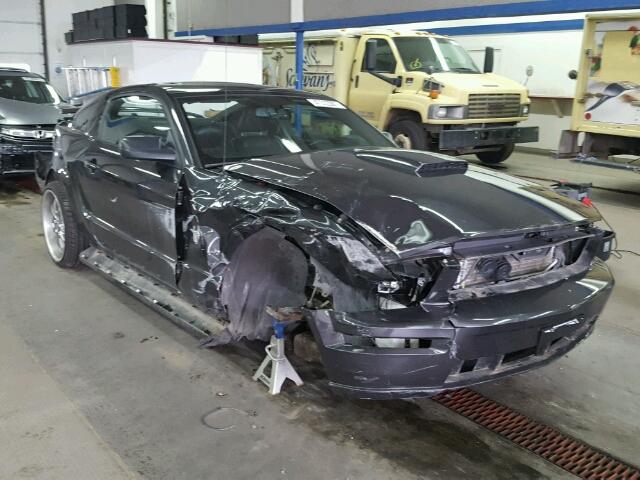 1ZVHT82H495107402 - 2009 FORD MUSTANG GT GRAY photo 1