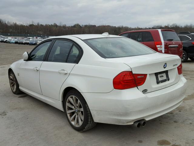 WBAPK5G57BNN79739 - 2011 BMW 328 XI SUL WHITE photo 3