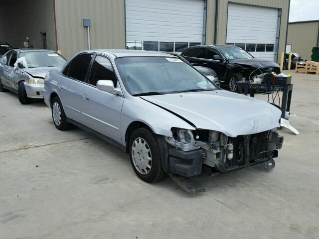 1HGCG55401A118953 - 2001 HONDA ACCORD LX SILVER photo 1