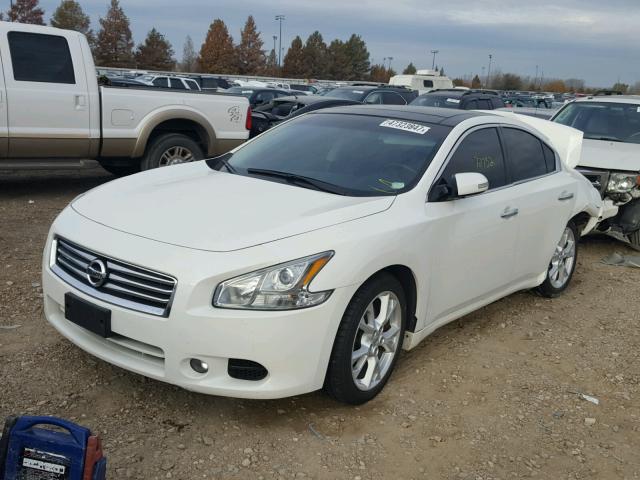 1N4AA5AP9CC857369 - 2012 NISSAN MAXIMA S WHITE photo 2