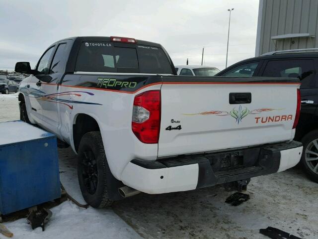 5TFUY5F12GX566637 - 2016 TOYOTA TUNDRA DOU WHITE photo 3