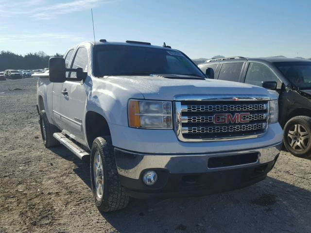 1GT220C83DZ319642 - 2013 GMC SIERRA K25 WHITE photo 1