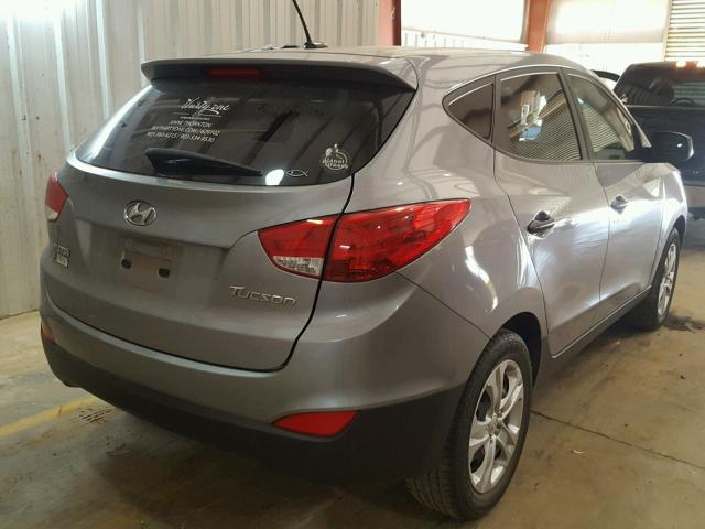 KM8JT3AB1DU670261 - 2013 HYUNDAI TUCSON GL SILVER photo 4