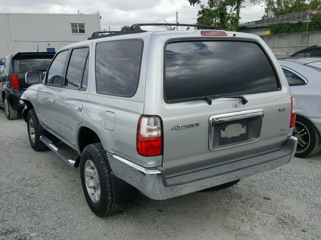 JT3GN86R520225316 - 2002 TOYOTA 4RUNNER SR SILVER photo 3