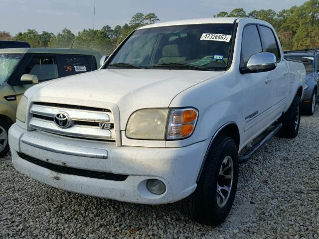 5TBET34124S456000 - 2004 TOYOTA TUNDRA DOU WHITE photo 2