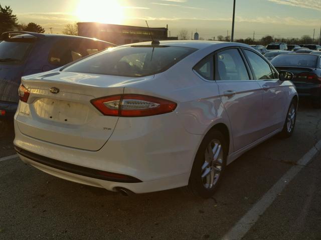 3FA6P0H76ER123869 - 2014 FORD FUSION SE WHITE photo 4