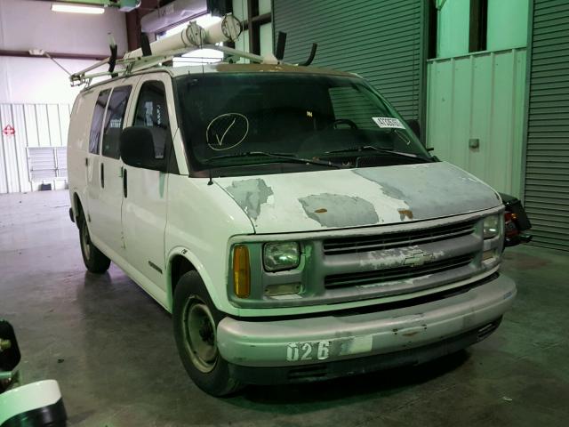 1GCFG25W1Y1266857 - 2000 CHEVROLET EXPRESS G2 WHITE photo 1