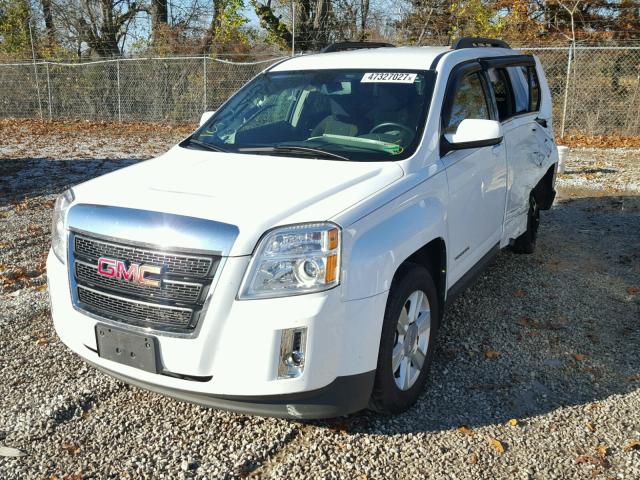 2CTALDEW6A6283937 - 2010 GMC TERRAIN SL WHITE photo 2