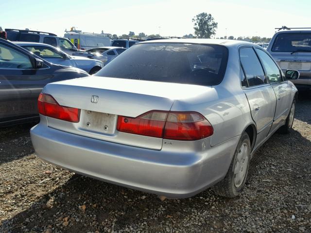 3HGCG6656YG700337 - 2000 HONDA ACCORD LX SILVER photo 4