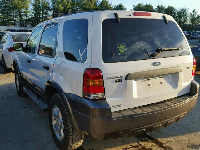 1FMYU03116KC34099 - 2006 FORD ESCAPE XLT WHITE photo 3