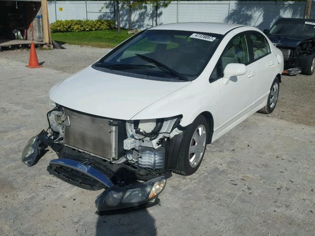 2HGFA1F58AH512703 - 2010 HONDA CIVIC LX WHITE photo 2