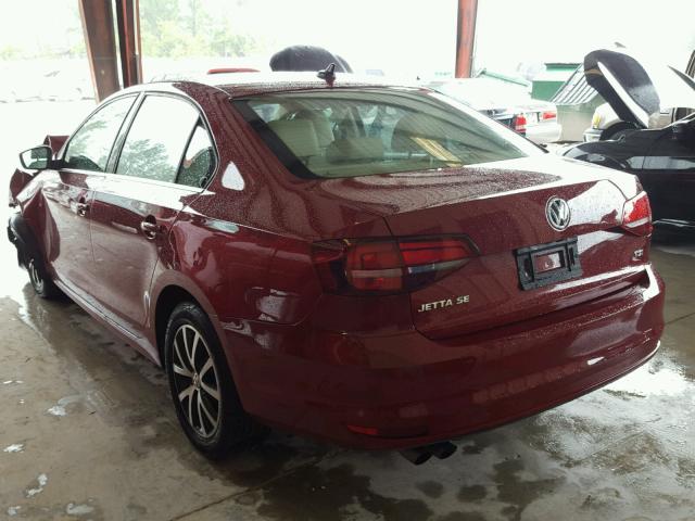 3VWDB7AJ8HM275567 - 2017 VOLKSWAGEN JETTA SE RED photo 3