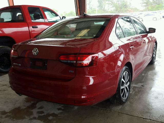 3VWDB7AJ8HM275567 - 2017 VOLKSWAGEN JETTA SE RED photo 4