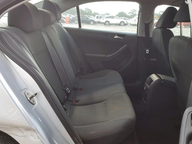 3VW2K7AJ6DM280865 - 2013 VOLKSWAGEN JETTA BASE SILVER photo 6