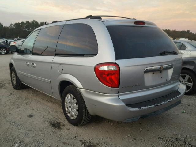 2C4GP44R25R519610 - 2005 CHRYSLER TOWN & COU SILVER photo 3