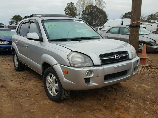 KM8JN72D78U855311 - 2008 HYUNDAI TUCSON SE SILVER photo 1