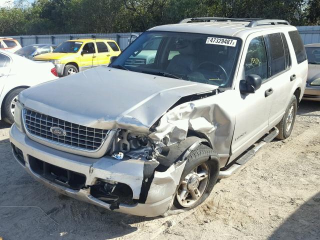 1FMZU63K54ZB18411 - 2004 FORD EXPLORER X SILVER photo 2