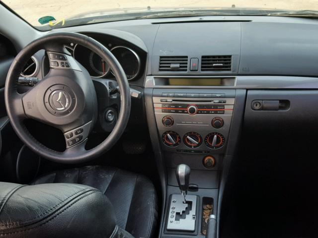 JM1BK343471708894 - 2007 MAZDA 3 HATCHBAC BLACK photo 9