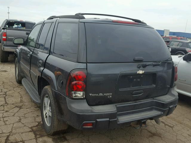 1GNDT13SX52189934 - 2005 CHEVROLET TRAILBLAZE GRAY photo 3