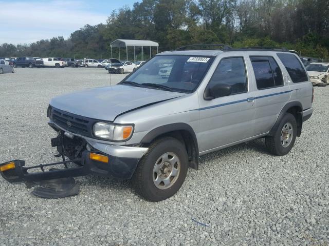 JN8AR05S4TW006894 - 1996 NISSAN PATHFINDER SILVER photo 2