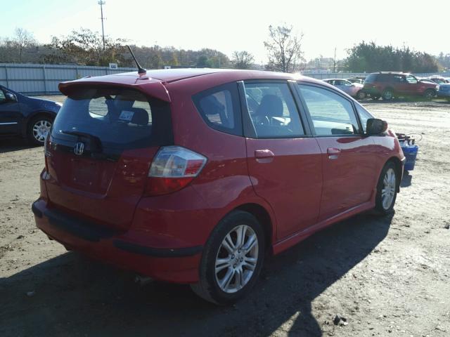 JHMGE87679S004510 - 2009 HONDA FIT SPORT RED photo 4