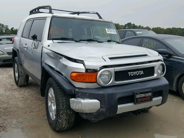 JTEBU11FX8K051832 - 2008 TOYOTA FJ CRUISER SILVER photo 1