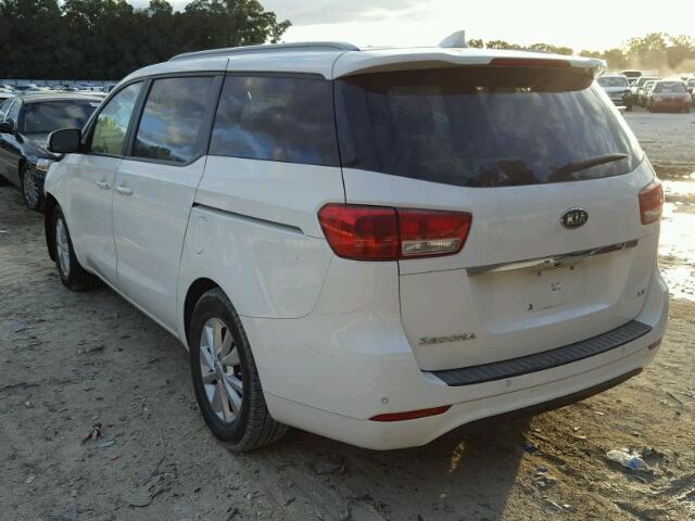 KNDMB5C18F6021648 - 2015 KIA SEDONA LX WHITE photo 3