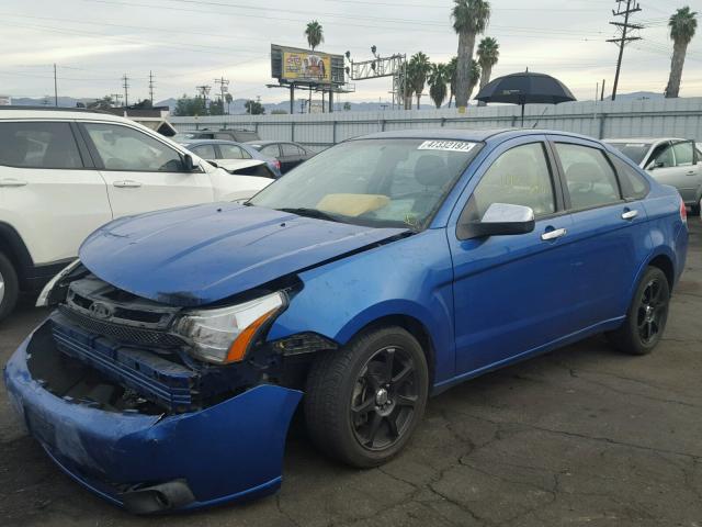 1FAHP3HN4AW227647 - 2010 FORD FOCUS SEL BLUE photo 2