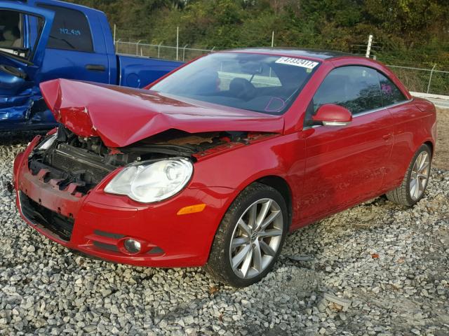 WVWDA71F37V038748 - 2007 VOLKSWAGEN EOS 2.0T S RED photo 2