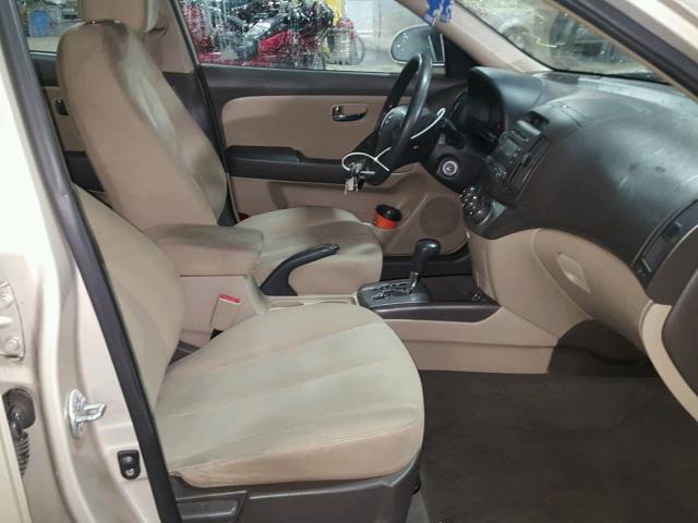 KMHDU4AD5AU081341 - 2010 HYUNDAI ELANTRA BL TAN photo 5