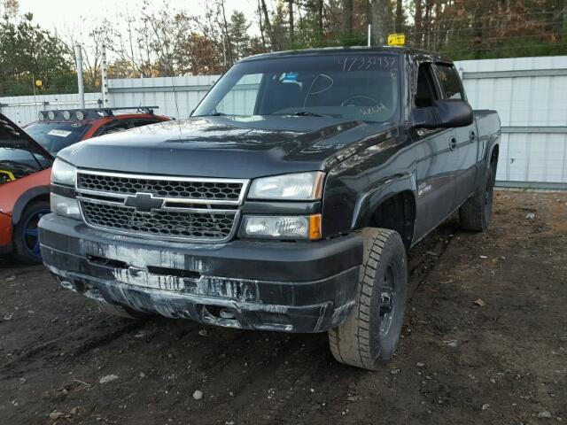 1GCHK232X5F891411 - 2005 CHEVROLET SILVERADO GRAY photo 2