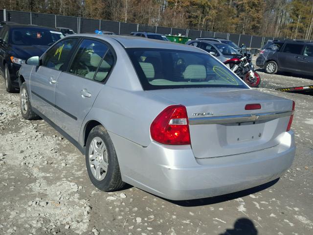 1G1ZS52F74F177415 - 2004 CHEVROLET MALIBU SILVER photo 3