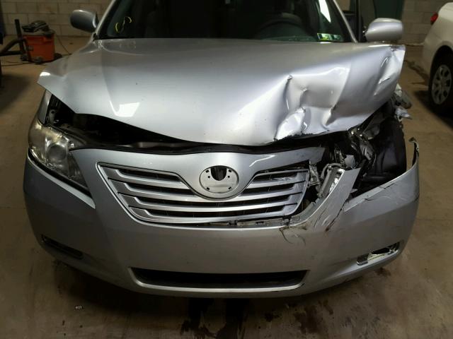 4T1BE46K17U092082 - 2007 TOYOTA CAMRY NEW SILVER photo 7