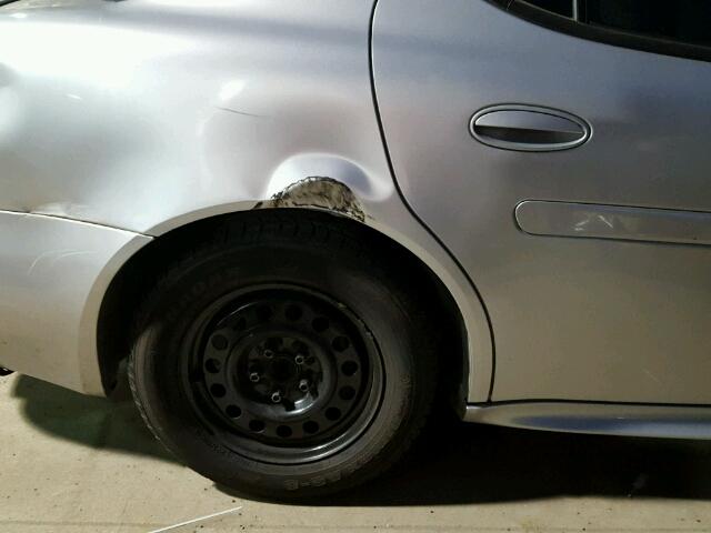 2G2WP522241252462 - 2004 PONTIAC GRAND PRIX 银色 照片 9