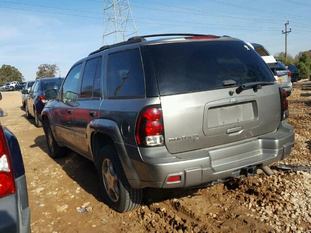 1GNDT13S482209387 - 2008 CHEVROLET TRAILBLAZE GRAY photo 3