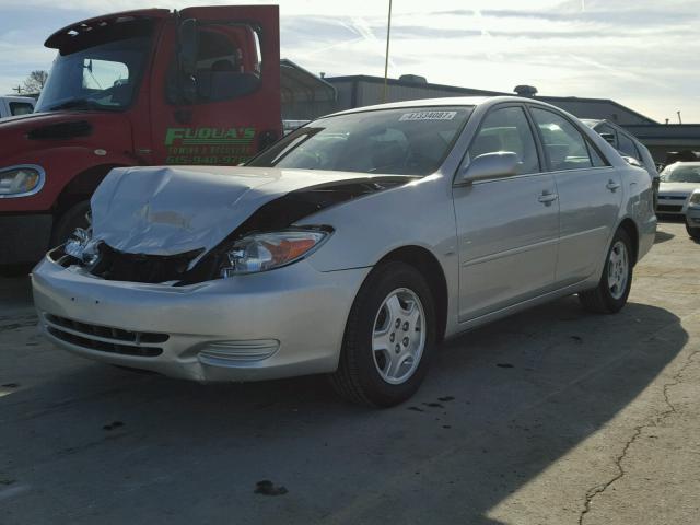 4T1BE32K23U169262 - 2003 TOYOTA CAMRY LE SILVER photo 2