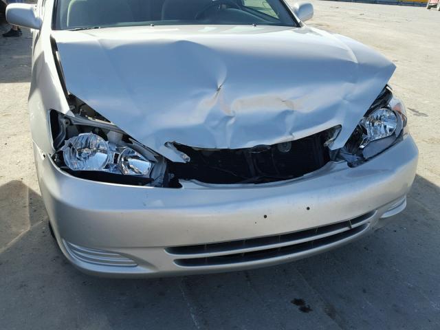 4T1BE32K23U169262 - 2003 TOYOTA CAMRY LE ვერცხლისფერი ფოტო 9