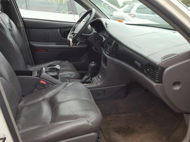 2G4WB55K211232628 - 2001 BUICK REGAL LS WHITE photo 5