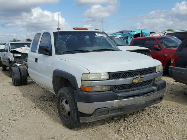 1GBJC39U61F112632 - 2001 CHEVROLET SILVERADO WHITE photo 1