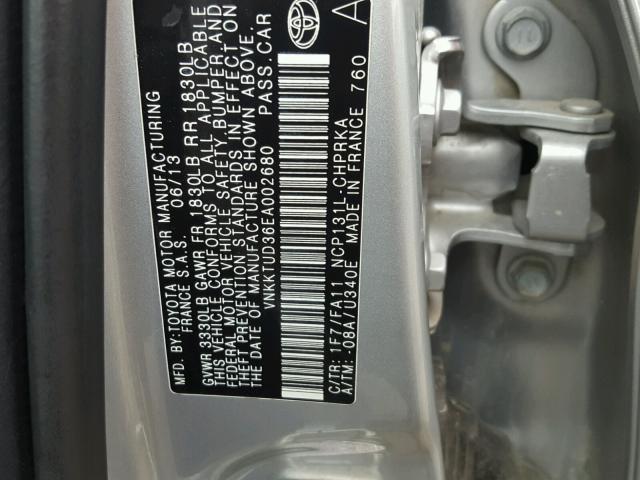 VNKKTUD36EA002680 - 2014 TOYOTA YARIS SILVER photo 10